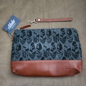 Aloha Modern pueo feather print clutch  wristlet large Hawaii